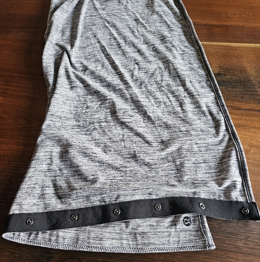 lululemon athletica Gray Wrap with Black Trim